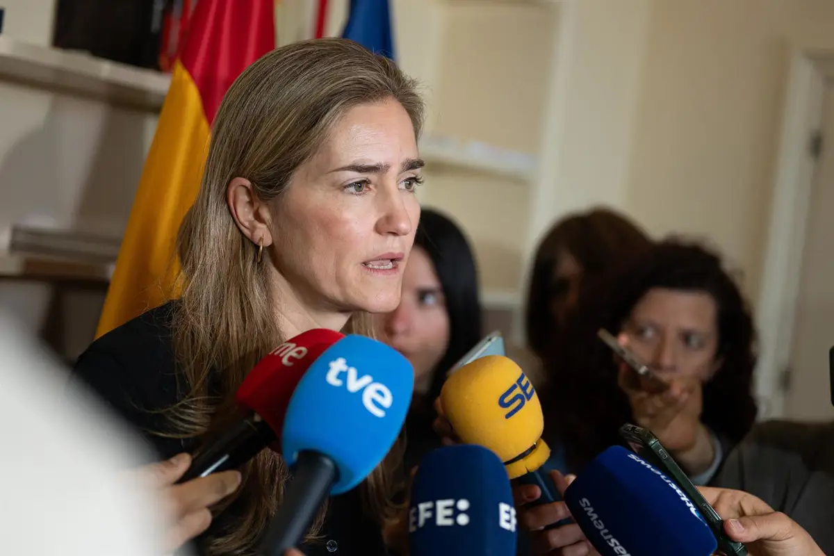 Aagesen destaca que España presenta una situación "muy positiva" en el suministro de queroseno a