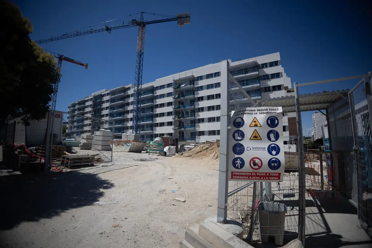 El valor del suelo urbano cayó un 2,6% al finalizar 2025, según datos de Vivienda